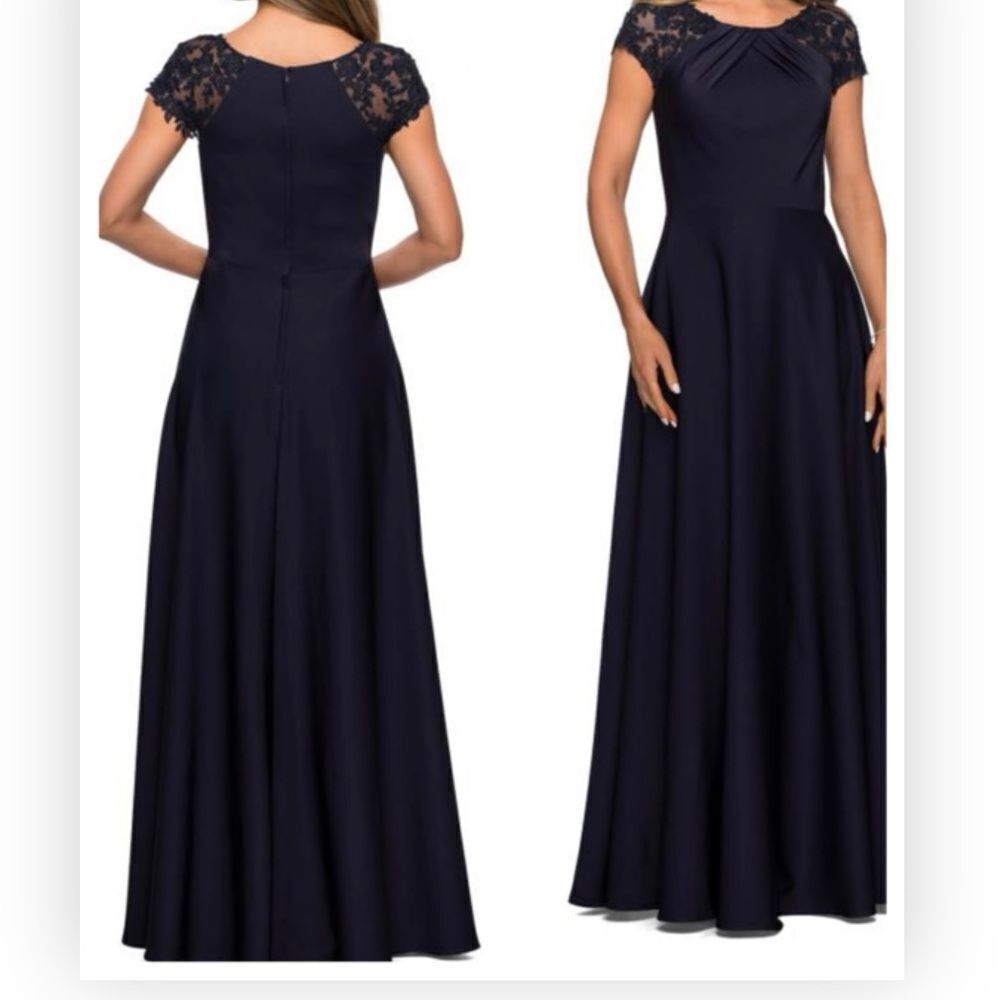 La Femme 28100  Gown Dress Navy Pleats Laced Cap Sleeves Long 8 NWT $378